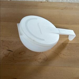 Tupperware Small Hanging Onion Keeper.